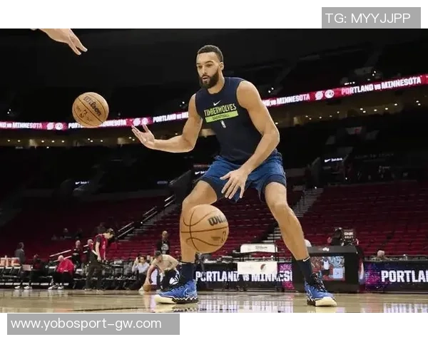 木狼逆转战胜对手赛后芬奇乐观表示戈贝尔状态良好