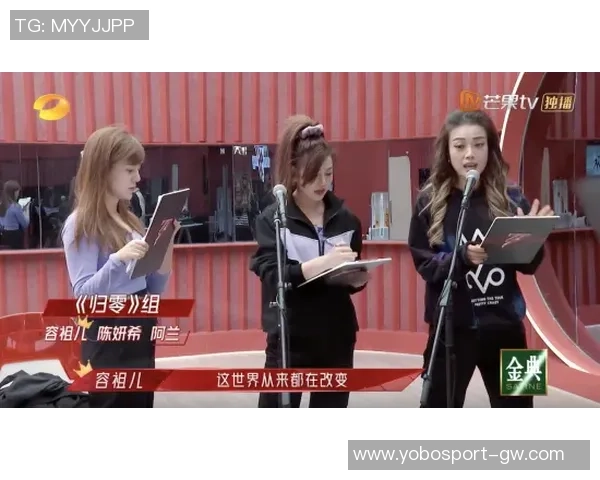 罗马诺与菲米亲密合影赞其场上表现与场下魅力并存